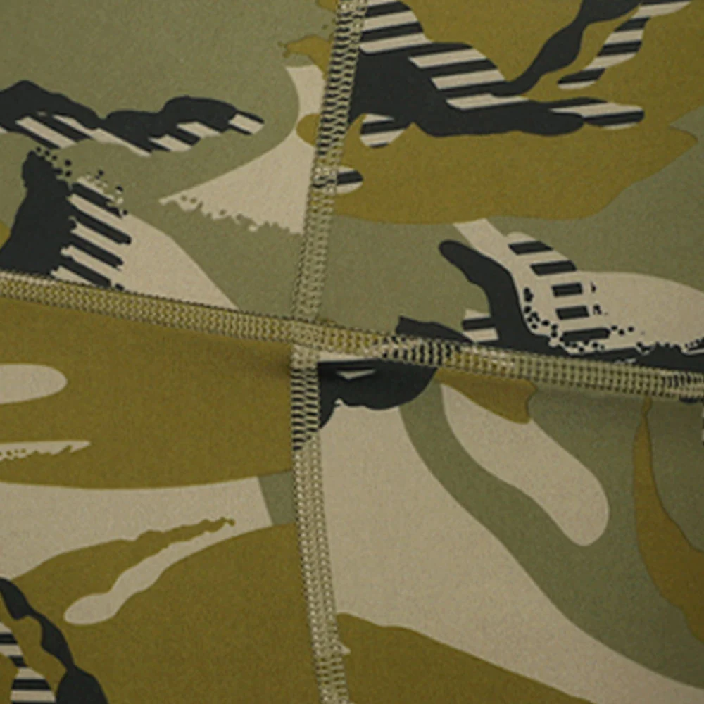 Camo 4 Inch Short Leggings - Image 4