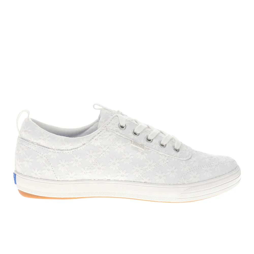 Center III Starburst Eyelet Lace Up Sneakers