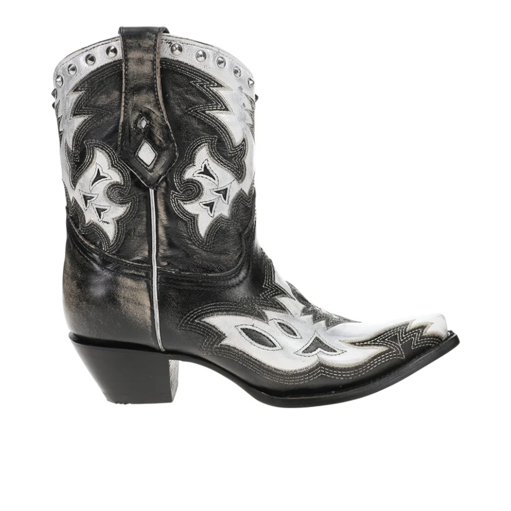 Laser Embroidered Studded Snip Toe Pull On Cowboy Boots