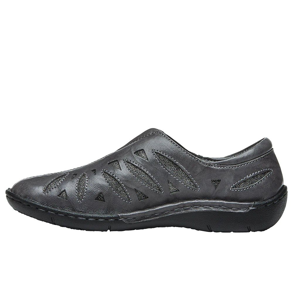 Cameo Cut Out Slip On Flats - Image 4