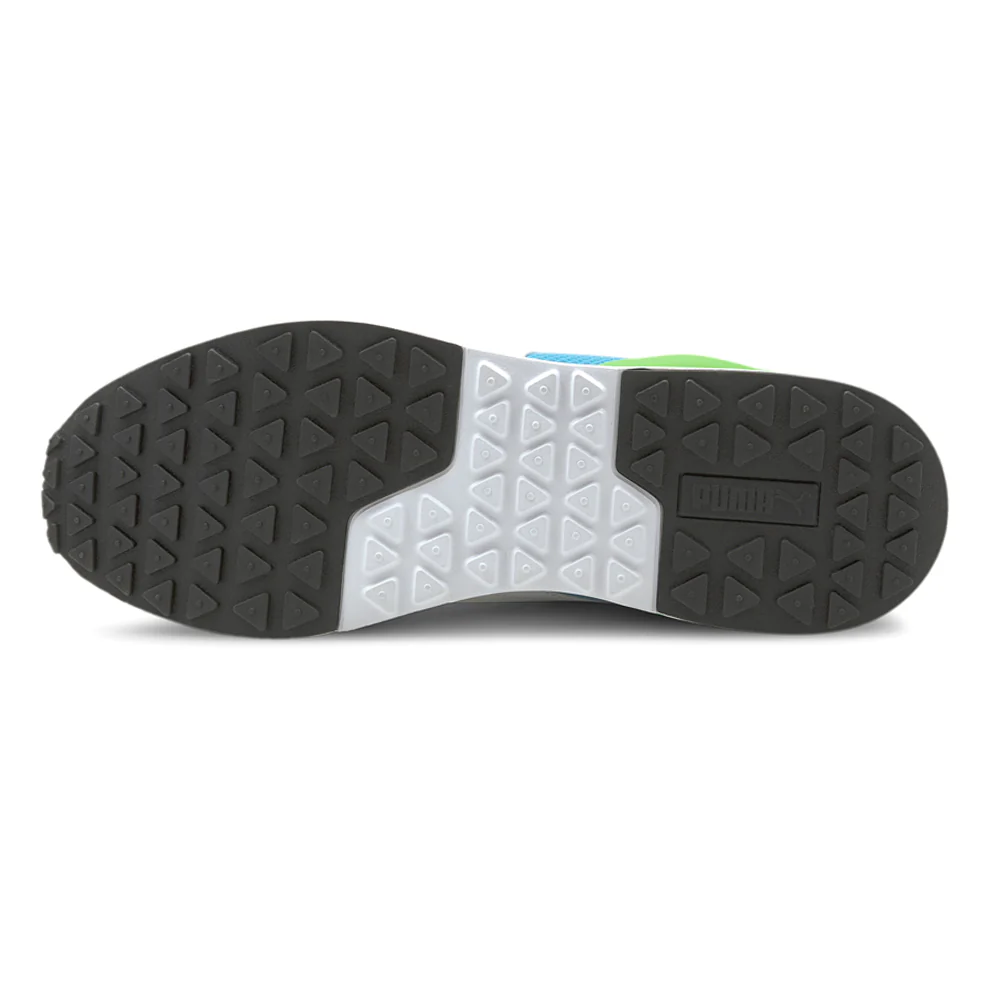 R78 FUTR Lace Up Sneakers - Image 5