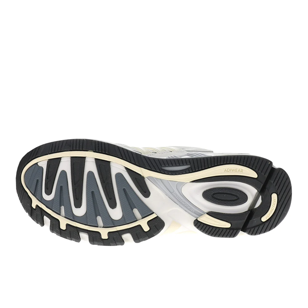 Response CL Lace Up Sneakers - Image 5