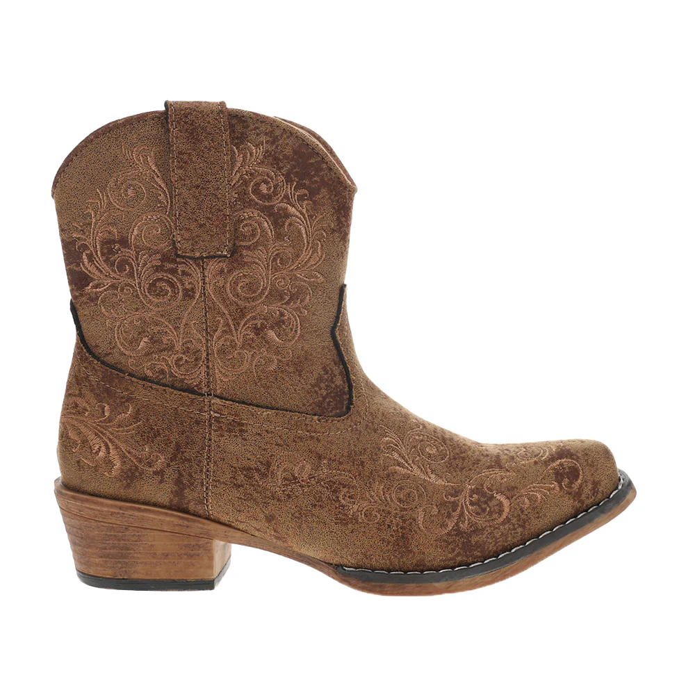 Sashay Snip Toe Zippered Cowboy Booties