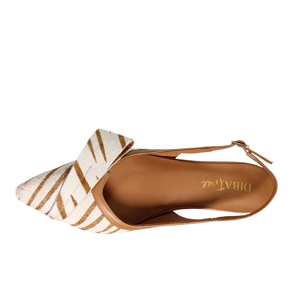 Settle Down Pointed Toe Kitten Heel Pumps - Image 4