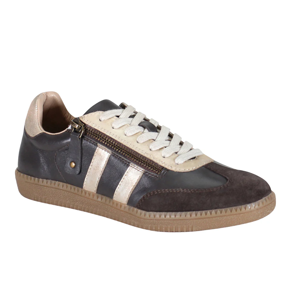 To Paz Metallic Lace Up Sneakers - Image 2