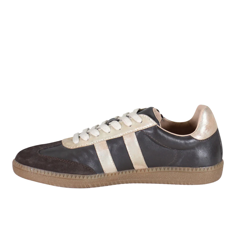 To Paz Metallic Lace Up Sneakers - Image 3