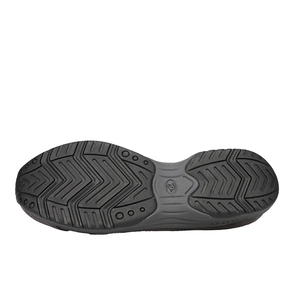 Traveltime Leopard Slip On Sneakers - Image 5